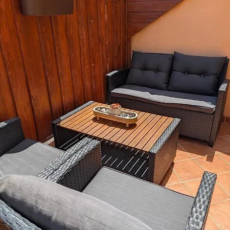 Apartment Terraced House With Ocean View
